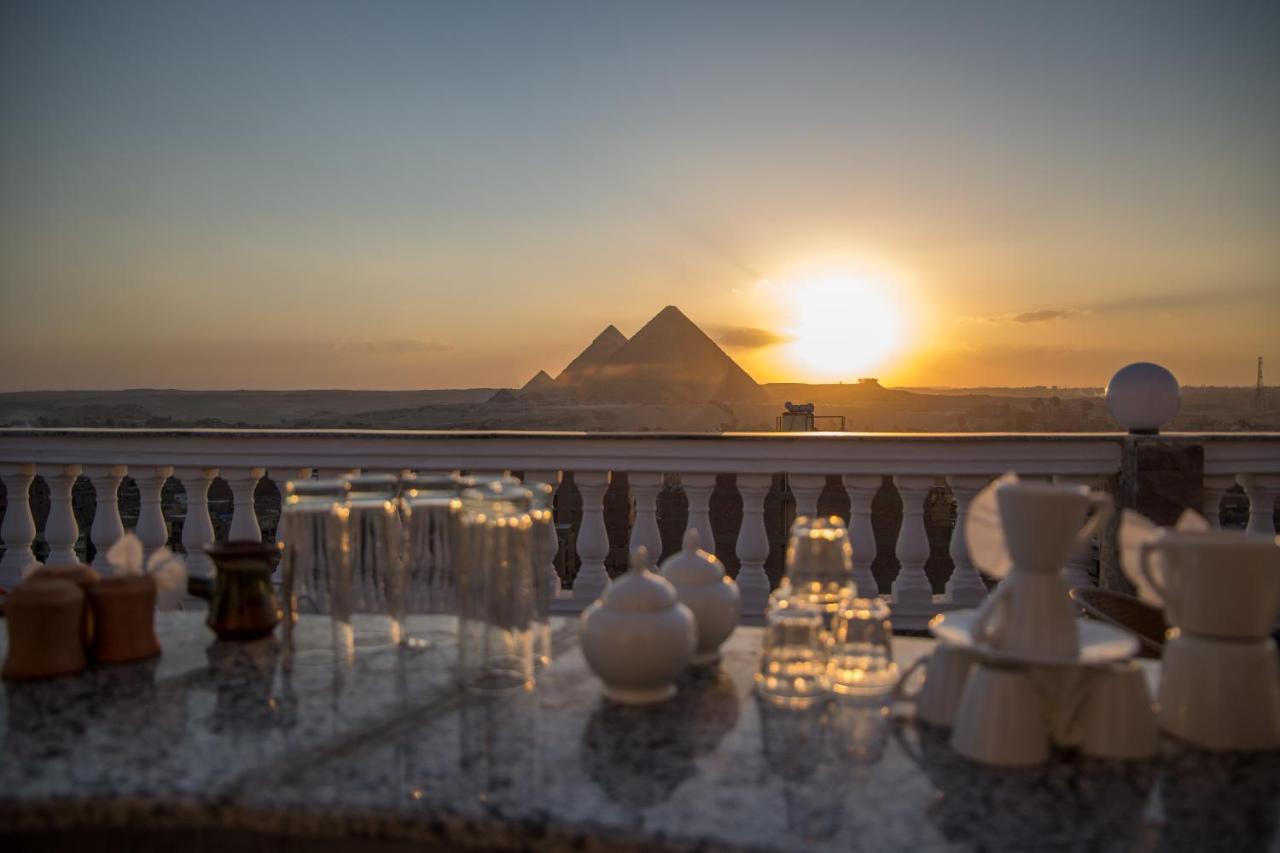 Hotel Heru Pyramids View *